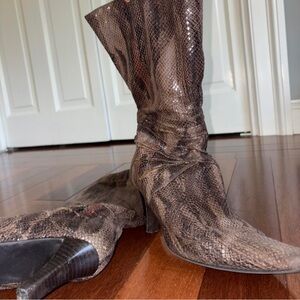 Apostrophe Snakeskin Patterned Heeled Boots
